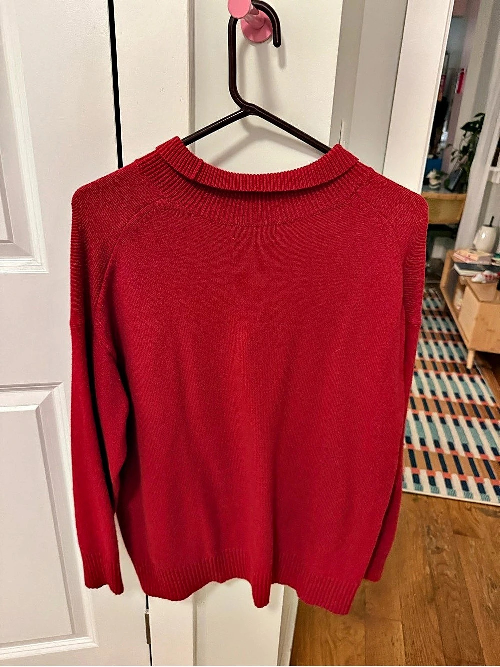 Banana Republic Red Crew Neck Sweater - Picture 4 of 4